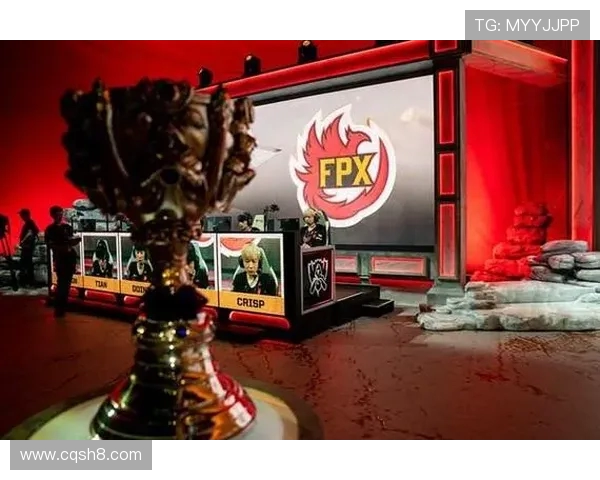 FPX战队配合引发热议球迷对战术选择展开激烈讨论